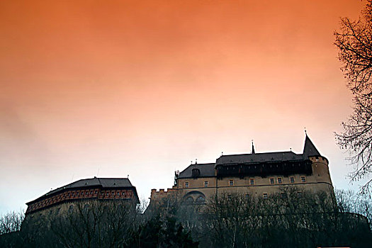 lô khung 5 ngày