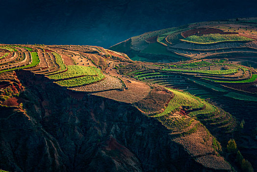 dac biet khung3 ngay