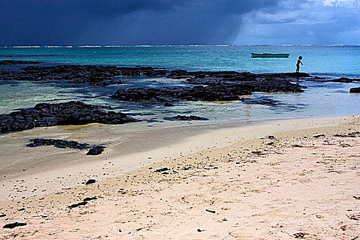 quay thu