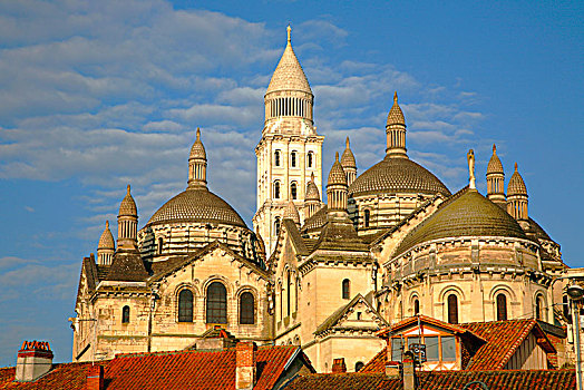 soi cau gio vang